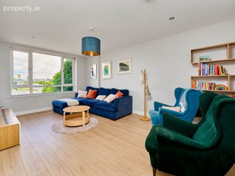 5 Park Crescent, Hansfield Wood, Dublin 15, Co. Dublin, Clonsilla, Dublin 15 - Image 4