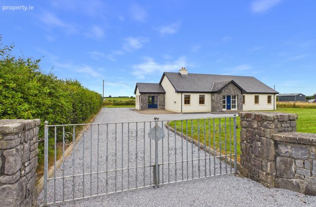 Lisballyard, Rathcabbin, Co. Tipperary, Rathcabbin, Co. Tipperary - Click to view photos