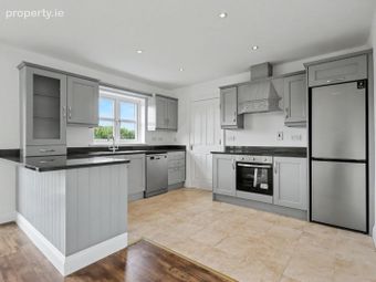 27 Acres Avenue, Acres Cove, Drumshanbo, Co. Leitrim - Image 5