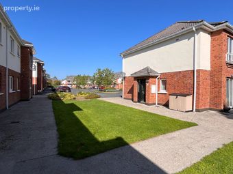 46 Rochford Park, Kill, Naas, Co. Kildare, Kill, Co. Kildare - Image 4