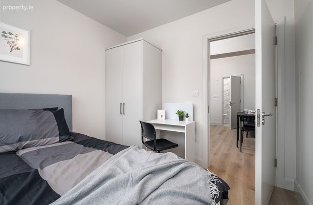 Botanic Road, Glasnevin, Dublin 9 - Click to view photos