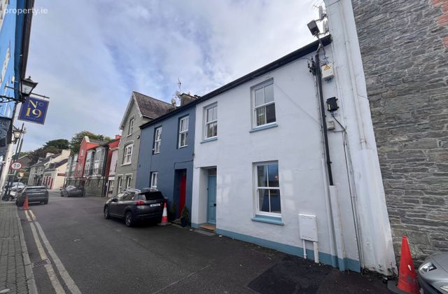 59 Lower O'connell Street, Kinsale, Kinsale, Co. Cork - Click to view photos