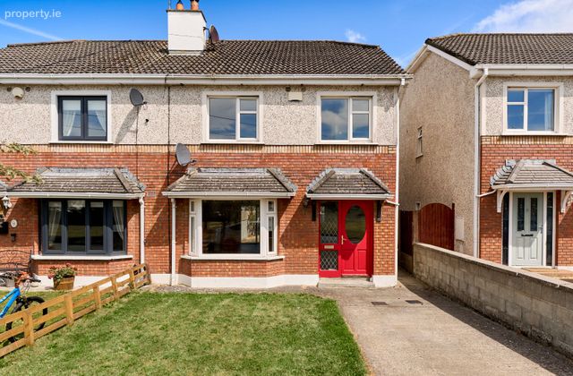 15 Churchfields, Kentstown, Balrath, Co. Meath - Click to view photos