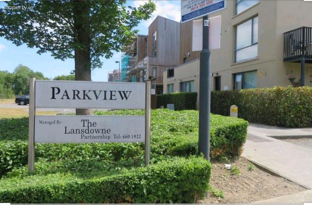 Parkview Green, Poppintree, Dublin 11 - Click to view photos
