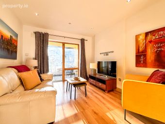 Oak House, Carrickmines Green, Carrickmines, Dublin 18 - Image 4