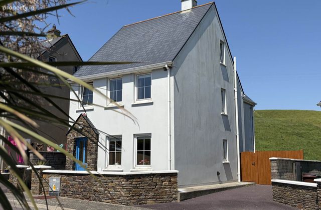 8 Ceol Na Mara, Owenahincha, Rosscarbery, Co. Cork, Rosscarbery, Co. Cork - Click to view photos