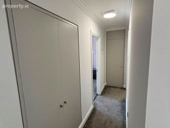 Apt 5, The Square, Begggar's Bush, D04 Xy18, Ballsbridge, Dublin 4 - Image 4