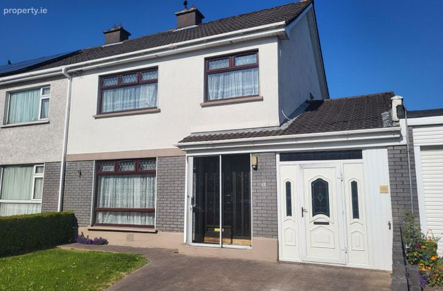 12 Whitethorn Avenue, Inniscarra View, Ballincollig, Co. Cork - Click to view photos