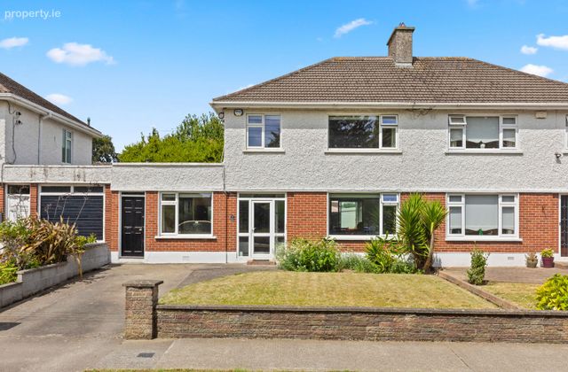 154 Santry Close, Dublin 9, Dublin 9 - Click to view photos