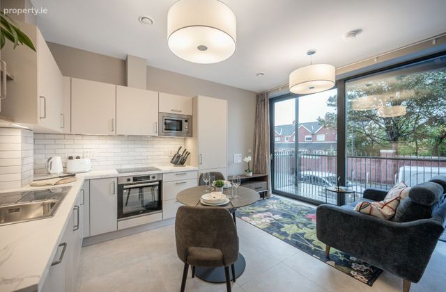 1 Bedroom Studio Apartment, Parnell Avenue, Harold's Cross, Dublin 6 - Click to view photos