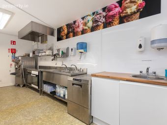1 Woodpark, The Rise, Drumcondra, Dublin 9 - Image 5