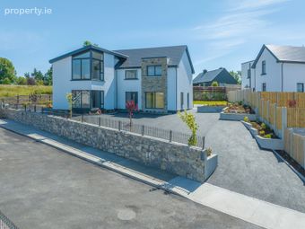 3 An Pairc Mor, Castlegar, Galway, Co. Galway, Castlegar, Co. Galway - Image 2