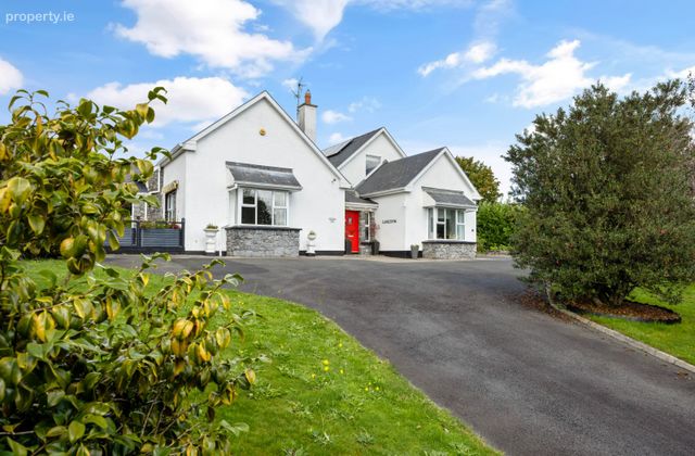 Springhill Lodge, Ballycorrigan, Ballina, Ballina, Co. Tipperary - Click to view photos