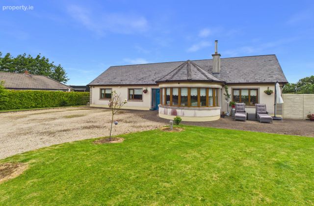 Santa Rosa, Kilsallaghan, Rolestown, Swords, Co. Dublin - Click to view photos