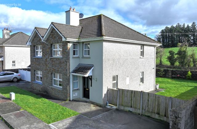 31 C&uacute;l Na Gr&eacute;ine, Drimoleague, Drimoleague, Co. Cork - Click to view photos