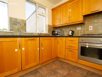 33 Loreto Crescent, Rathfarnham, Dublin 14 - Image 5