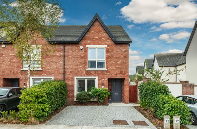 2 Whitethorn Lawn, Naas, Co. Kildare, Naas, Co. Kildare - Click to view photos