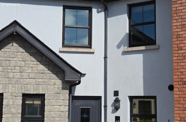 17 Sean Carraig, Carrickmacross, Carrickmacross, Co. Monaghan - Click to view photos