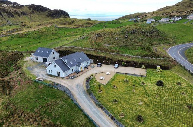 Slieve League House, Croaghlin, Teelin, Co. Donegal - Click to view photos