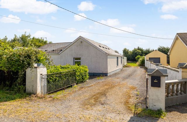 Srah, Rhode, Ballybryan, Co. Offaly - Click to view photos