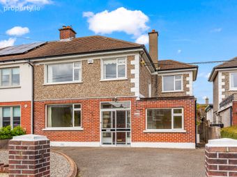 17 Leopardstown Park, Blackrock, Co. Dublin, Leopardstown, Dublin 18