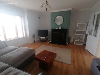 84 The Maples, Ballyhaunis, Co. Mayo - Image 5