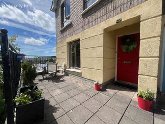 8 Woodleigh Grove, Blessington, Co. Wicklow - Image 2