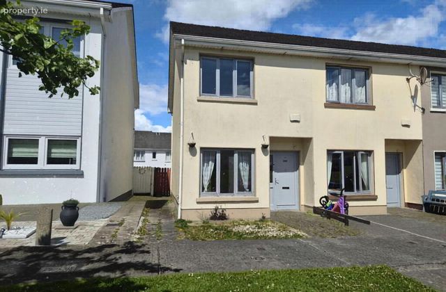 12 Maigh Glas, Lis Cara, Carrick-on-shannon, Co. Leitrim, Carrick-on-Shannon, Co. Leitrim - Click to view photos