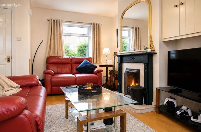 3 Geraldine Mews, Albert Road, Blackrock, Co. Cork - Click to view photos