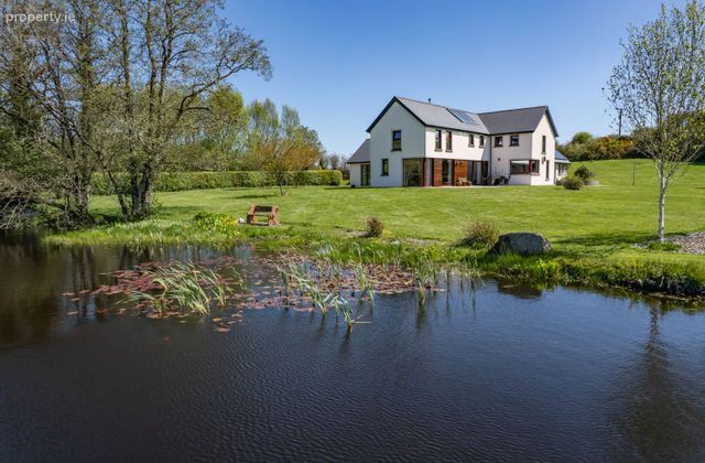 Heron Pond, Brinny, Innishannon, Co. Cork - Click to view photos
