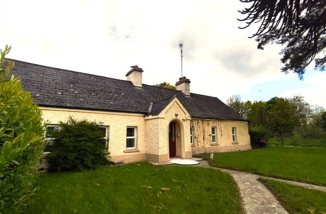 Clontumpher, Ballinalee, Ennybegs, Co. Longford - Click to view photos