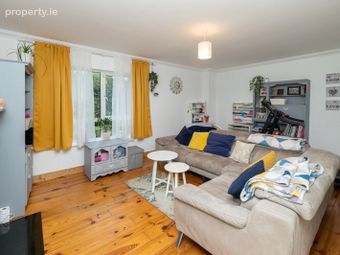 40 Castlegrange Square, Dublin 22, Clondalkin, Dublin 22 - Image 2