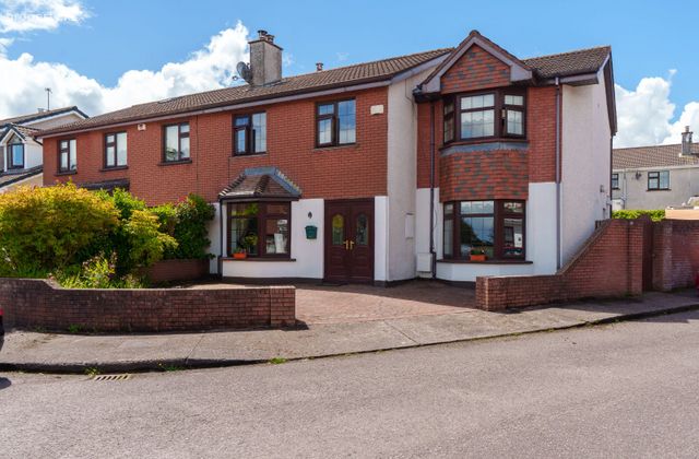 6 Forest Ridge, Doughcloyne, Wilton, Co. Cork - Click to view photos