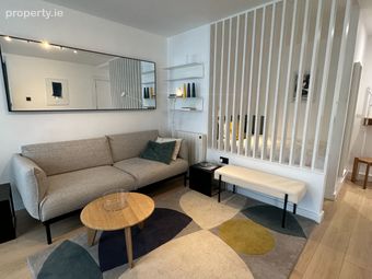 12 Rowan House, Mespil Estate, Sussex Road, Dublin 4, D04 Fa02, Ballsbridge, Dublin 4 - Image 2