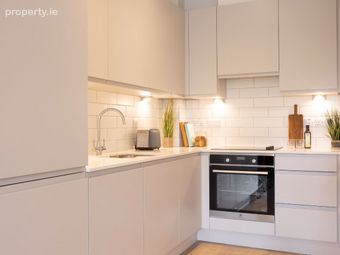 1st Floor, 1 Bedroom Apartment, Clay Farm Leopardstown, Leopardstown, Dublin 18 - Image 4