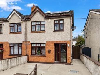 18 Woodford Parade, Clondalkin, Dublin 22, Co. Dublin, Clondalkin, Dublin 22 - Image 2