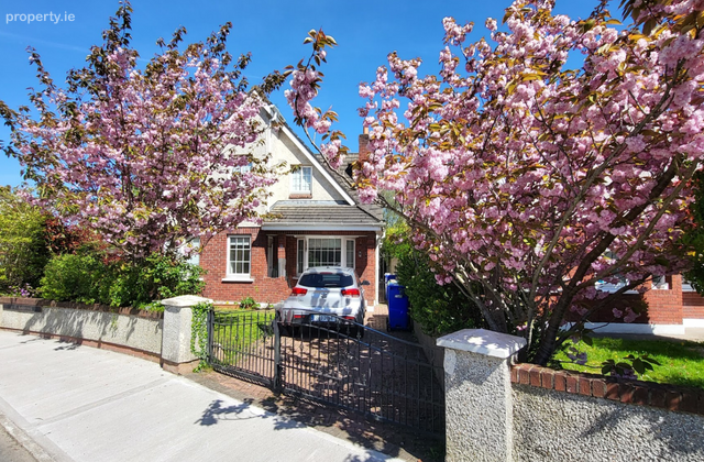1 Ashbrook, Easton Road, Leixlip, Co. Kildare - Click to view photos