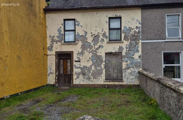 Tulliglee, Victoria Villas, Victoria Cross, Co. Cork - Click to view photos