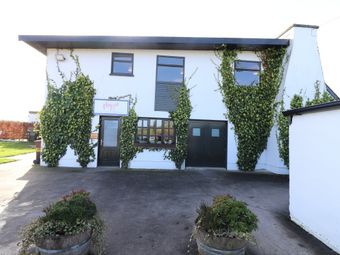 'the Piper's Inn', Ogonnelloe, Killaloe, Co. Clare - Image 4