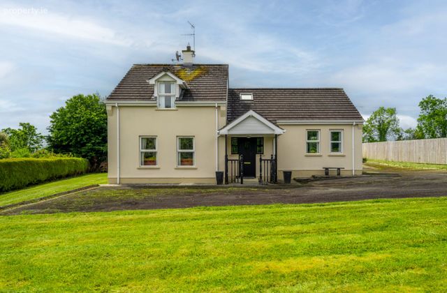 Braide, Lifford, Co. Donegal - Click to view photos