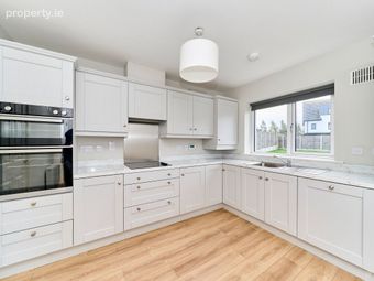 3 Bay Meadows Grove, Dublin 15, Hollystown, Dublin 15 - Image 2