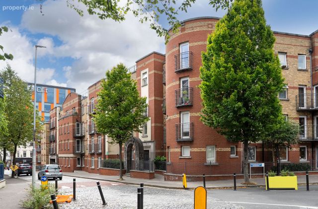 Apartment 51, Newmarket Square, Christchurch, Dublin 8 - Click to view photos