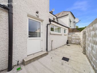 18b Kickham Street, Carrick-on-suir, Carrick-on-Suir, Co. Tipperary - Image 3