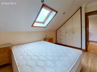 3 Taylors Hill Court, Rosary Lane, Taylor\'s Hill, Co. Galway - Image 5