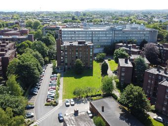 Rowan House, Mespil Estate, Ballsbridge, Dublin 4 - Image 2