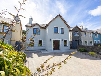 28 Ard Na Greine, Seskin, Bantry, Co Cork, Bantry, Co. Cork