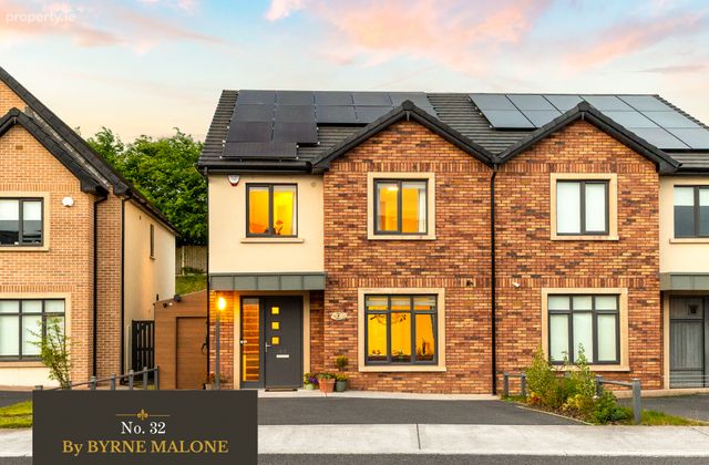 32 Curragh Farm, Newbridge, Co. Kildare, Newbridge, Co. Kildare - Click to view photos