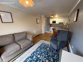 Apartment 100, Trinity Square, Dublin 2 - Image 4