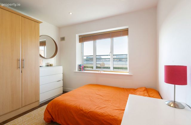 Apartment 69, Block G, The Malthouse, The Coombe, Dublin 8 - Click to view photos