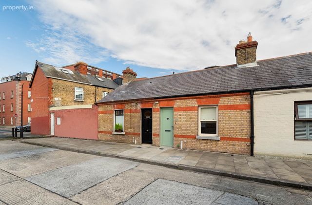 2 New Street North (with Attic Conversion), Smithfield, Dublin 7, Co. Dublin, Smithfield, Dublin 7 - Click to view photos